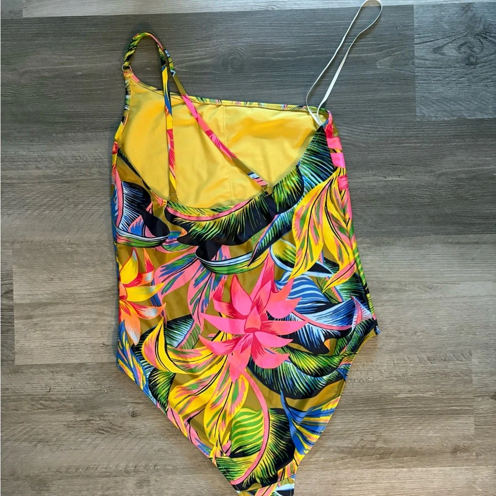 Aerie Women’s One Piece Swimsuit
